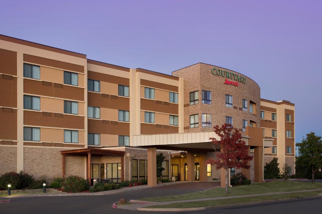 Courtyard by Marriott Wichita Falls Main image 1